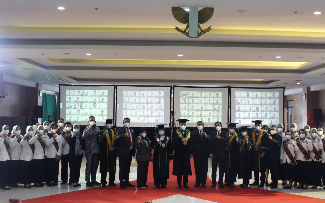 Sidang Terbuka Senat Fakultas Farmasi Pengucapan Lafal Sumpah/Janji Apoteker XXXI